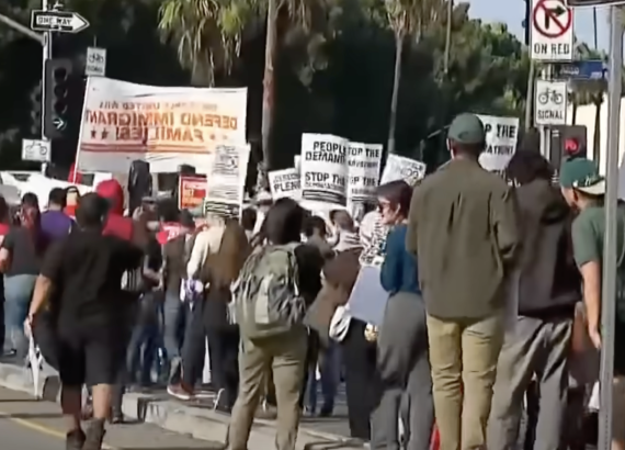 आप्रवासी नीति विरुद्धको आन्दोलन फैलिँदो, अमेरिकाका २५ बढी शहरहरुमा प्रदर्शन